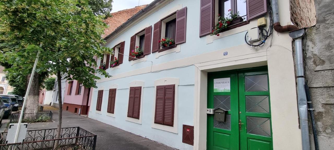 Отель Lindenhaus Сибиу Экстерьер фото